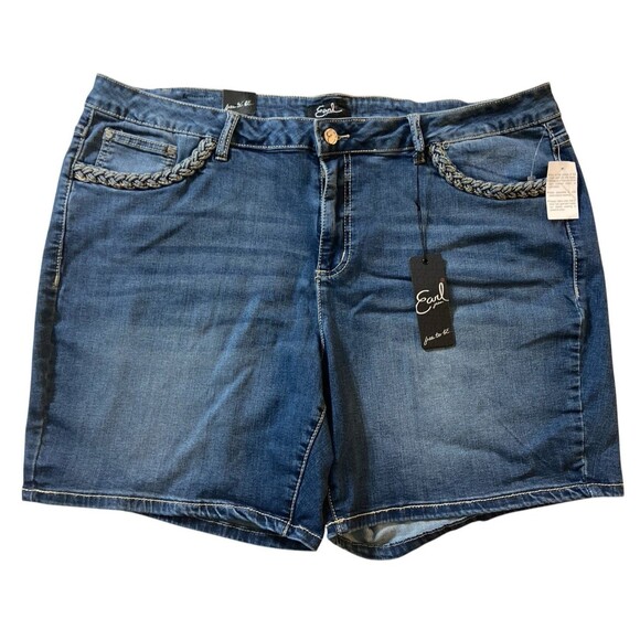 Earl Jeans Women’s 24W Denim Shorts Plus Size Blue Stretch Bermuda - Picture 1 of 8